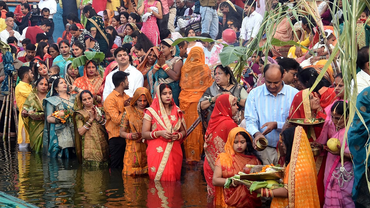 Chhath Puja Sunset Time 2025: Know Sandhya Arghya Muhurat In Mumbai, Delhi, Kolkata, Chennai, Bhopal, Ranchi, & Other Cities; Here's The Full List